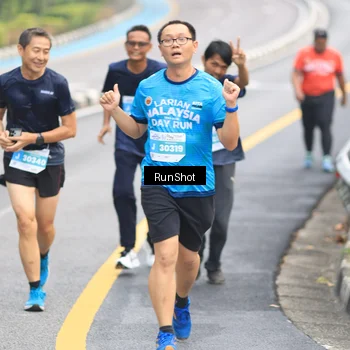 Runner Photo 7025430