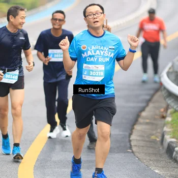 Runner Photo 7025432