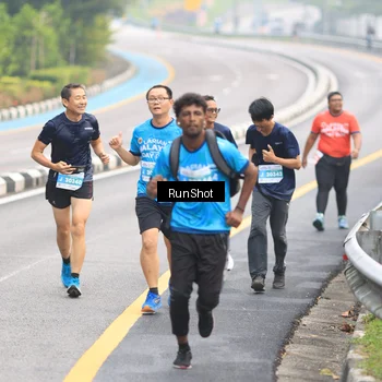 Runner Photo 7025436