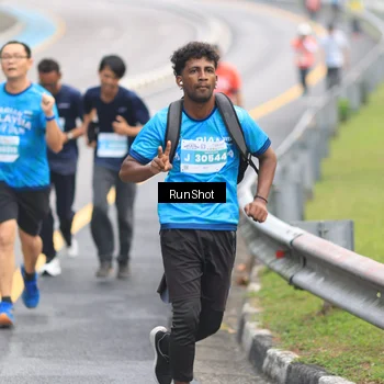 Runner Photo 7025438