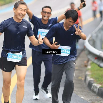 Runner Photo 7025443