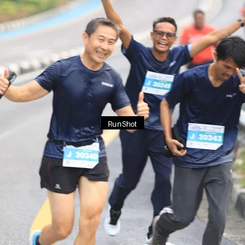 Runner Photo 7025449