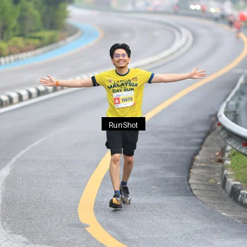 Runner Photo 7025454