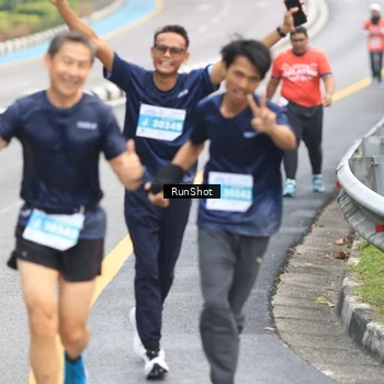 Runner Photo 7025457