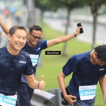 Runner Photo 7025459