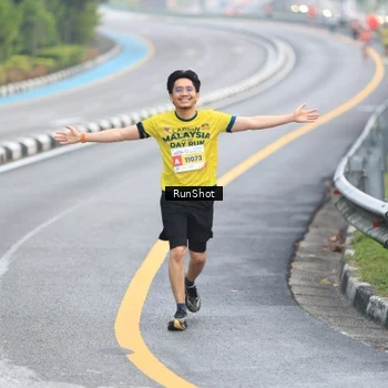 Runner Photo 7025464