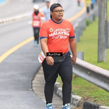 Runner Photo 7025484