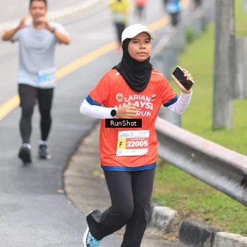 Runner Photo 7025493