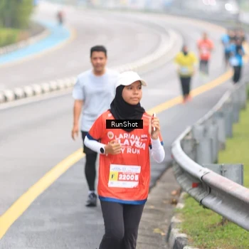 Runner Photo 7025495
