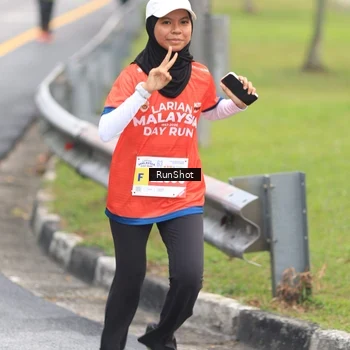 Runner Photo 7025499