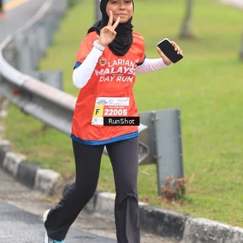 Runner Photo 7025502