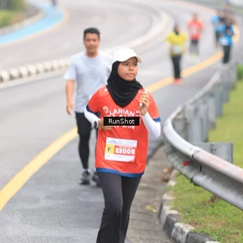 Runner Photo 7025508