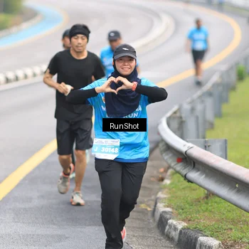 Runner Photo 7025558