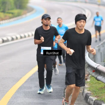 Runner Photo 7025567