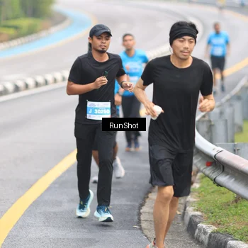 Runner Photo 7025572