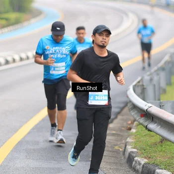 Runner Photo 7025574
