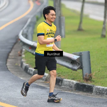 Runner Photo 7025575