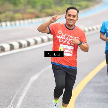 Runner Photo 7025579