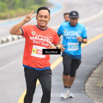 Runner Photo 7025583