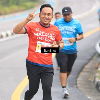Runner Photo 7025585