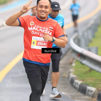 Runner Photo 7025586