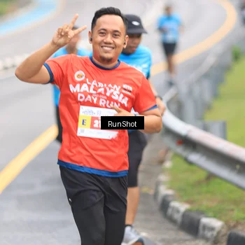 Runner Photo 7025588