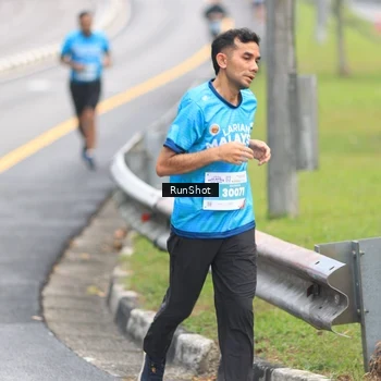 Runner Photo 7025607