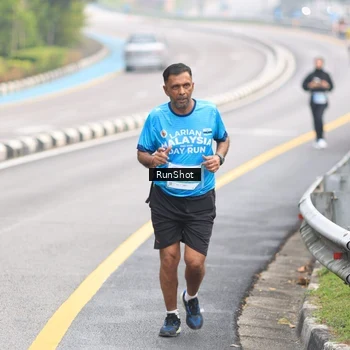 Runner Photo 7025625