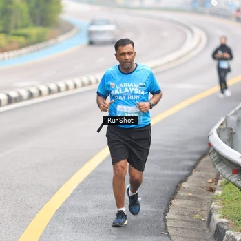 Runner Photo 7025630