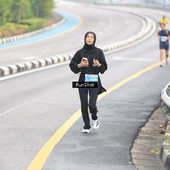 Runner Photo 7025634