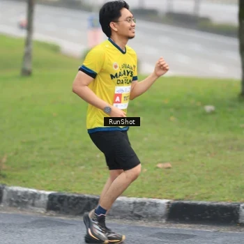 Runner Photo 7025637