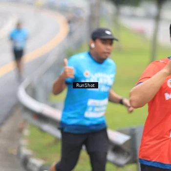 Runner Photo 7025640