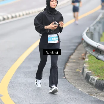 Runner Photo 7025647