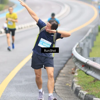 Runner Photo 7025658