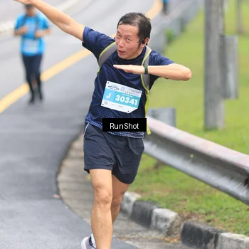 Runner Photo 7025673