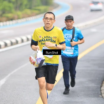 Runner Photo 7025708