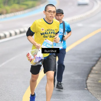 Runner Photo 7025709