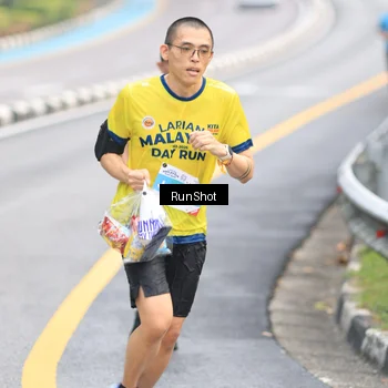 Runner Photo 7025711
