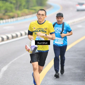 Runner Photo 7025713