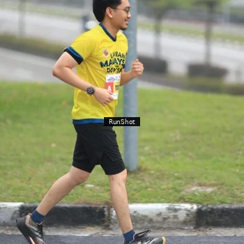 Runner Photo 7025719