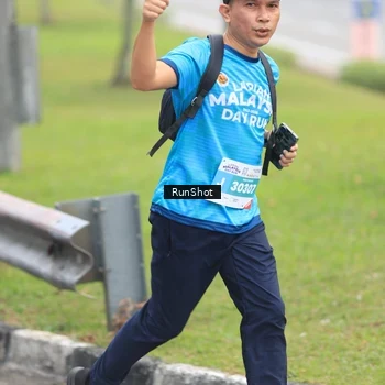 Runner Photo 7025728