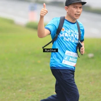 Runner Photo 7025732