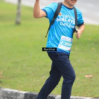 Runner Photo 7025735