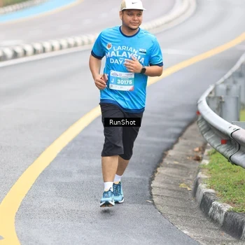 Runner Photo 7025739