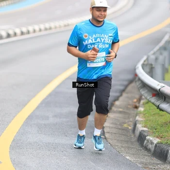 Runner Photo 7025740