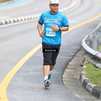 Runner Photo 7025741