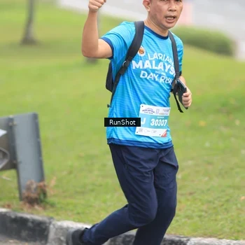 Runner Photo 7025743