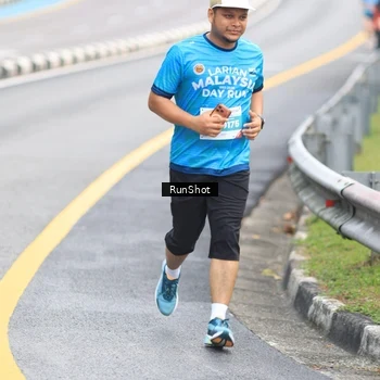 Runner Photo 7025745