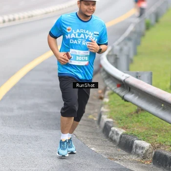 Runner Photo 7025746