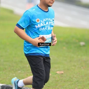 Runner Photo 7025757